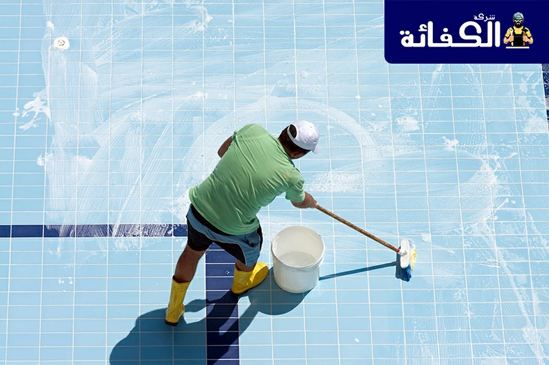 صيانة وتنظيف مسابح في دبي